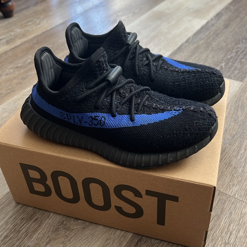 Yeezy Boost 350 V2 Kids 'Dazzling Blue (EUC)